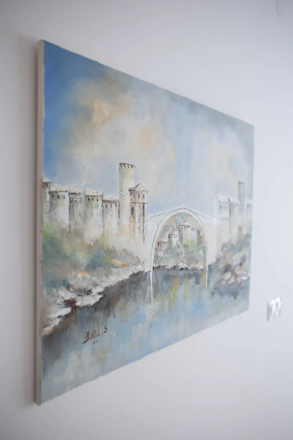 Two-Bedroom Apartment with Balcony in Mostar
