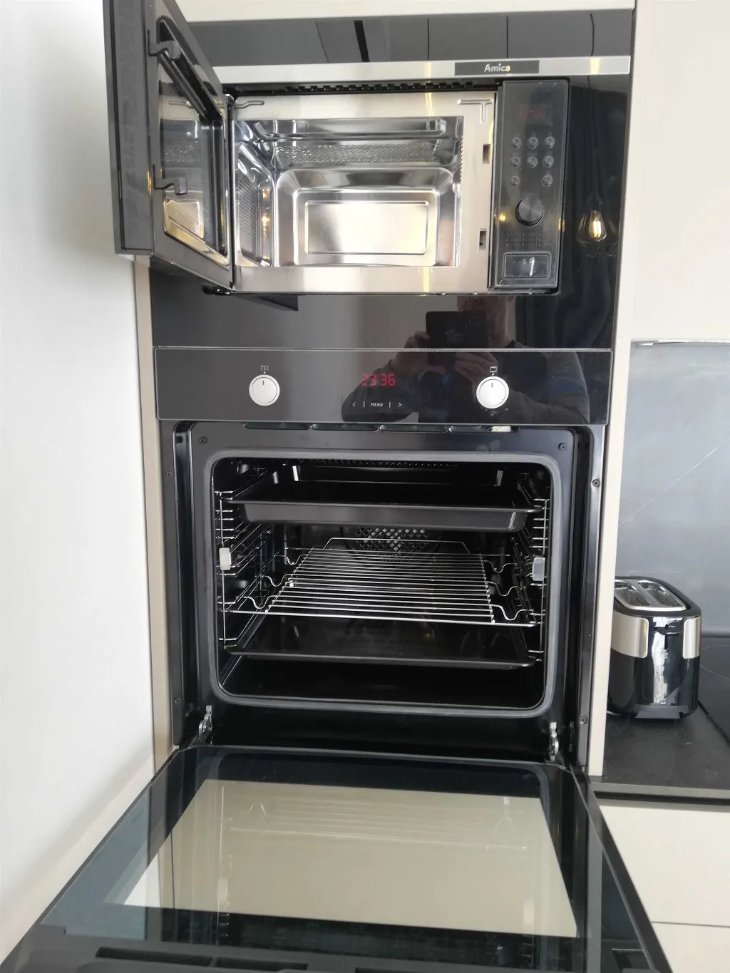 Two-Bedroom Apartment with Balcony in Mostar