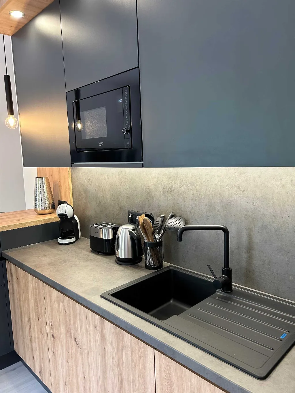 Two-Bedroom Apartment in Mostar with Balcony & A/C