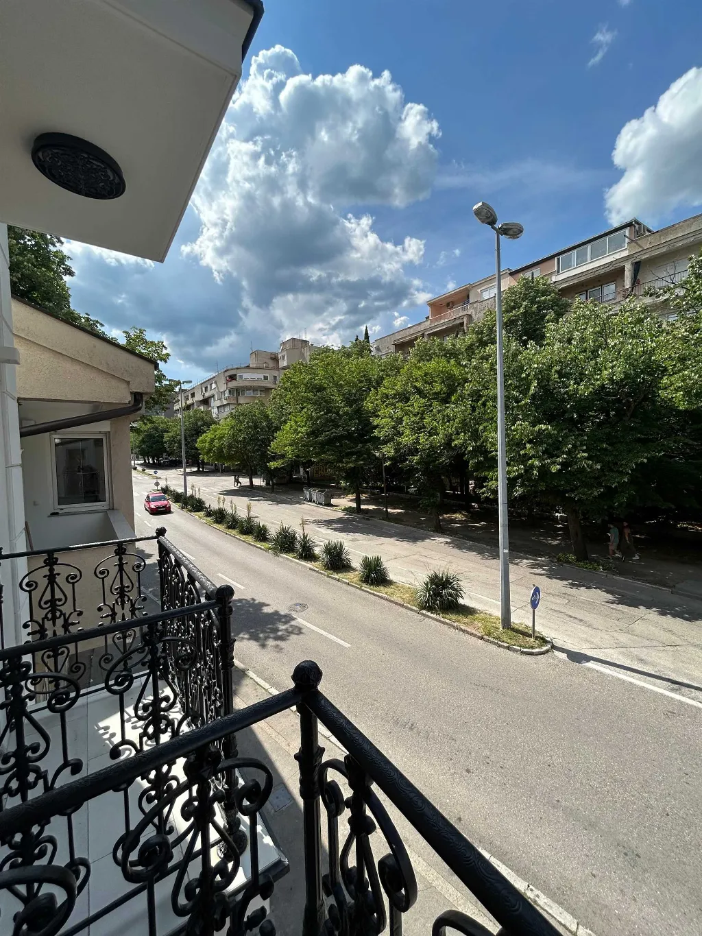 Two-Bedroom Apartment in Mostar with Balcony & A/C