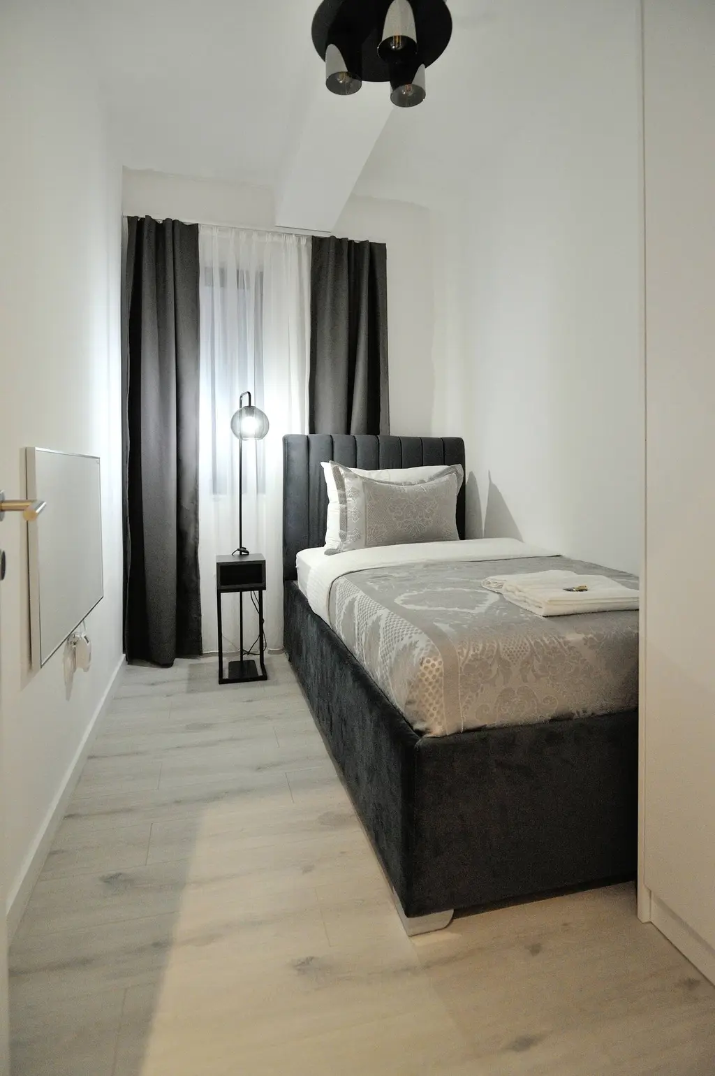 Two-Bedroom Apartment in Mostar with Balcony & A/C