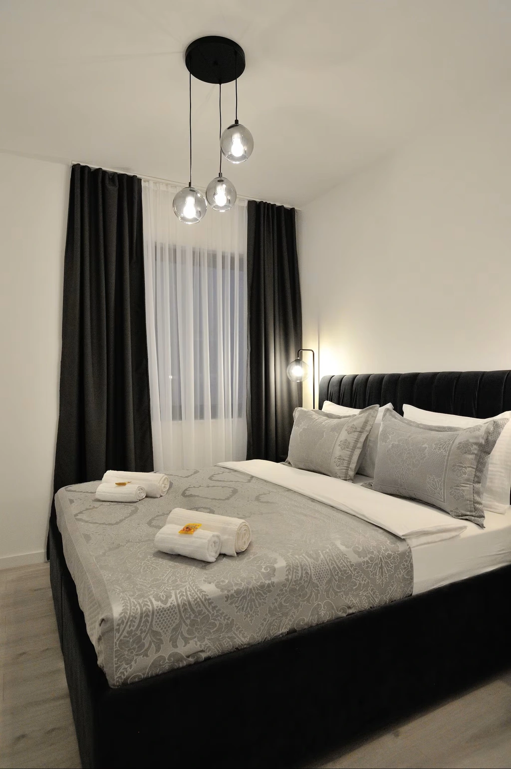 Two-Bedroom Apartment in Mostar with Balcony & A/C