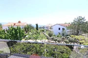 Apartment in Silo (Krk) for Up to 5 Guests