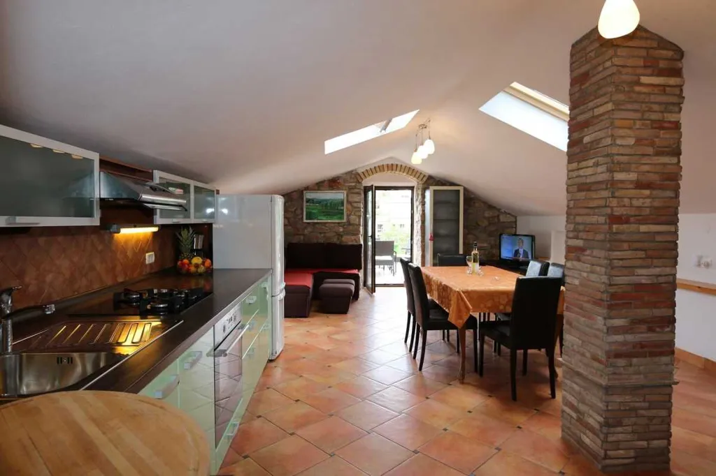 Silo Island Krk Apartment with Sea View for 7