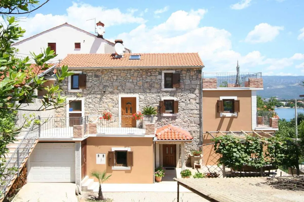 Silo Island Krk Apartment with Sea View for 7