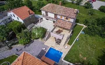 Villa in Klimno for 6 Guests with Outdoor Pool