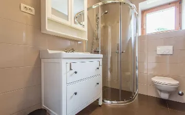 Villa in Klimno for 6 Guests with Outdoor Pool