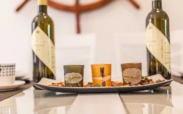 Villa in Klimno for 6 Guests with Outdoor Pool