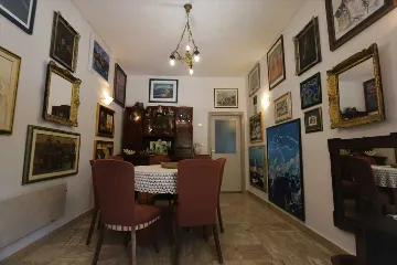 4-Bedroom Apartment in Šilo for Up to 8 Guests