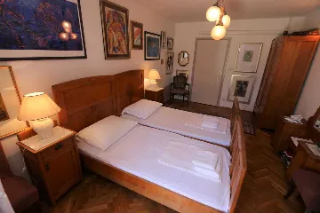 4-Bedroom Apartment in Šilo for Up to 8 Guests