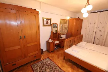 4-Bedroom Apartment in Šilo for Up to 8 Guests