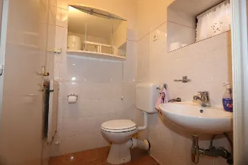 4-Bedroom Apartment in Šilo for Up to 8 Guests