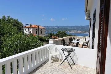 4-Bedroom Apartment in Šilo for Up to 8 Guests