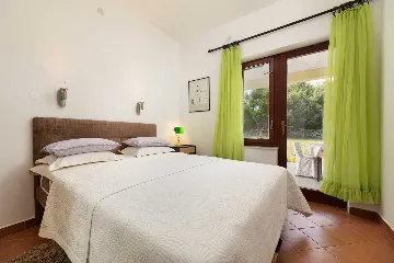 2-Bedroom Apartment in Silo (Island Krk) for 5