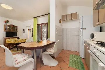2-Bedroom Apartment in Silo (Island Krk) for 5