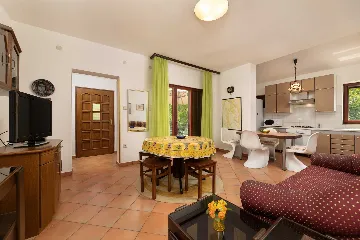 2-Bedroom Apartment in Silo (Island Krk) for 5