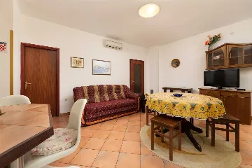 2-Bedroom Apartment in Silo (Island Krk) for 5