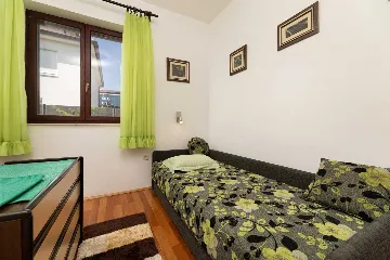 2-Bedroom Apartment in Silo (Island Krk) for 5