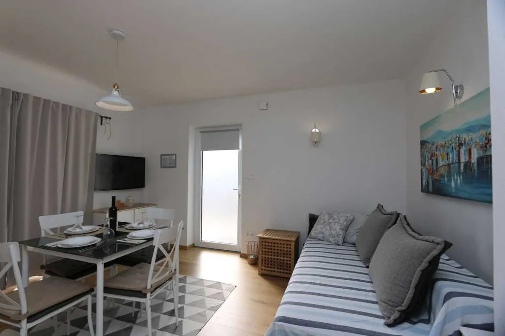 2-Bedroom Apartment in Silo, Island of Krk