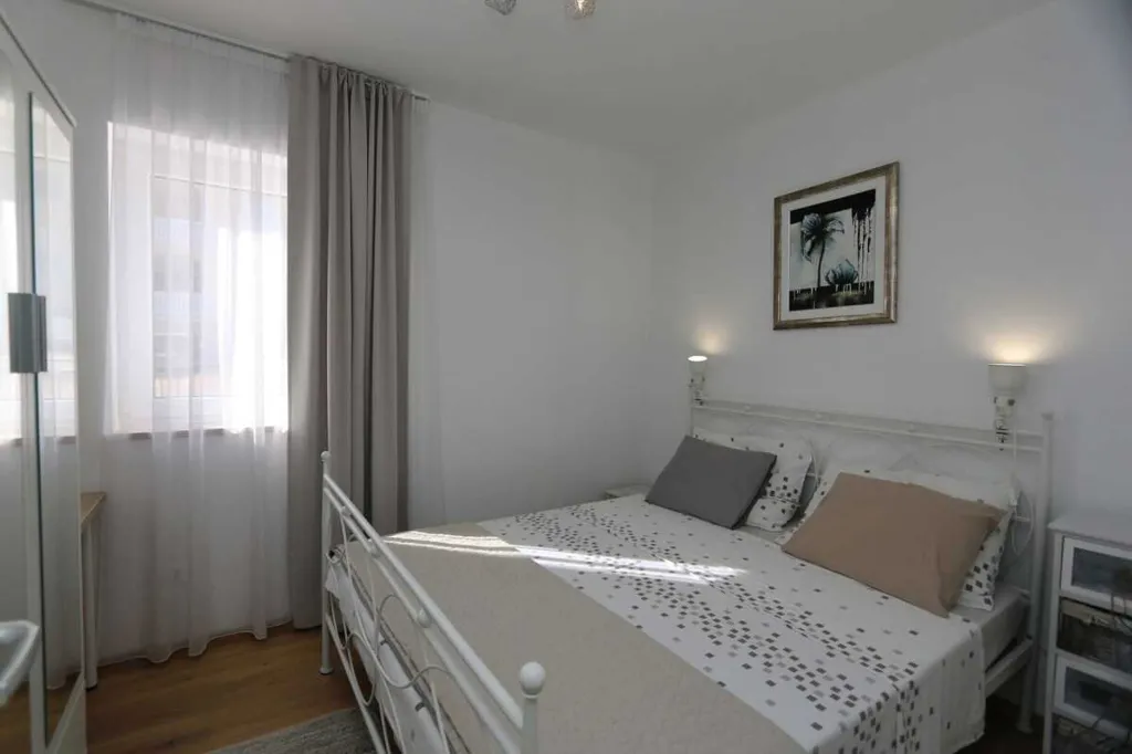 2-Bedroom Apartment in Silo, Island of Krk