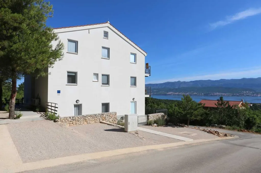 2-Bedroom Apartment in Silo, Island of Krk