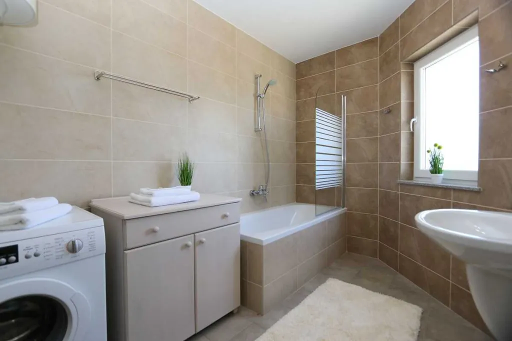 Two-Bedroom Apartment in Soline for 4 Guests