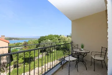 Two-Bedroom Apartment in Soline for 4 Guests
