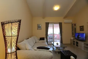 Two-Bedroom Apartment in Klimno, Island of Krk