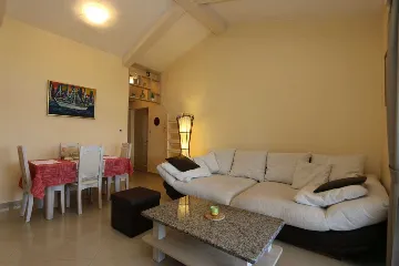 Two-Bedroom Apartment in Klimno, Island of Krk
