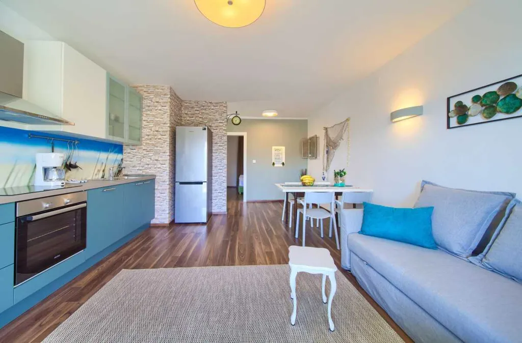 Sea-View Apartment in Šilo for Up to 4 Guests