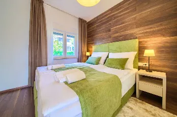 Sea-View Apartment in Šilo for Up to 4 Guests