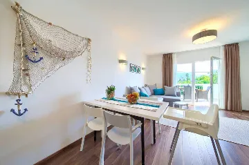 Sea-View Apartment in Šilo for Up to 4 Guests
