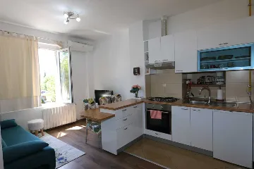 Rijeka Apartment for 3 Guests with Self Check-in
