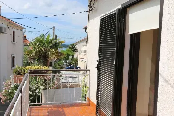 3-Bedroom House in Klimno (Krk) for 6 Guests