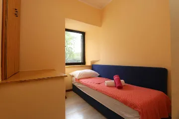 3-Bedroom House in Klimno (Krk) for 6 Guests