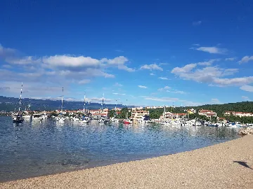 3-Bedroom House in Klimno (Krk) for 6 Guests