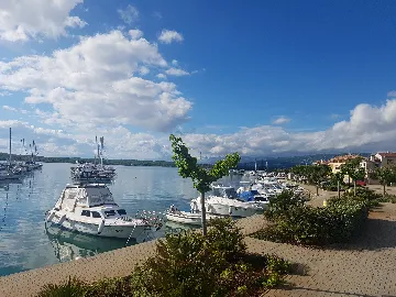 3-Bedroom House in Klimno (Krk) for 6 Guests