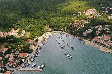 3-Bedroom House in Klimno (Krk) for 6 Guests