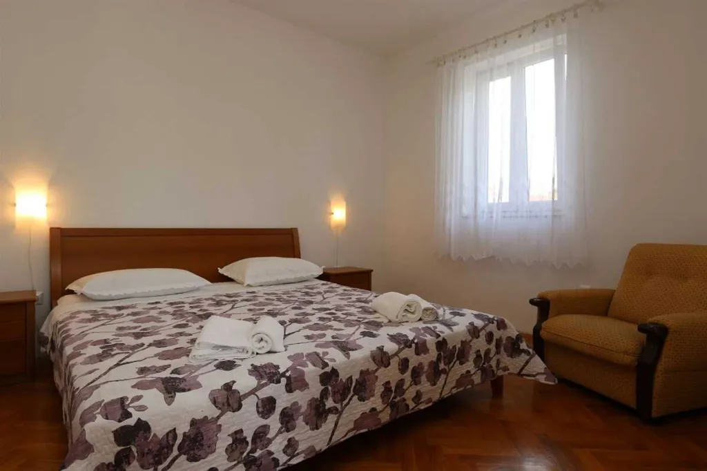 Apartment in Silo (Island Krk) for 6 Guests