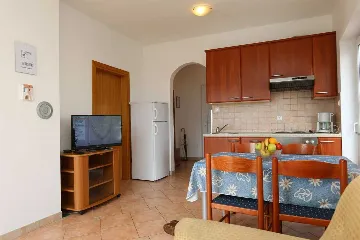 Apartment in Silo (Island Krk) for 6 Guests