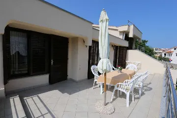 Apartment in Silo (Krk) for Up to 8 Guests