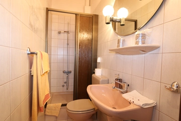 Apartment in Silo (Krk) for Up to 8 Guests
