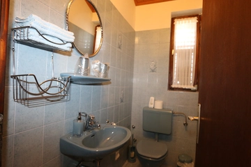 Apartment in Silo (Krk) for Up to 8 Guests