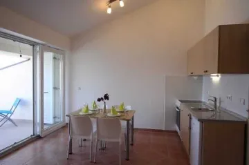 2-Bedroom Apartment in Silo, Krk for Up to 6