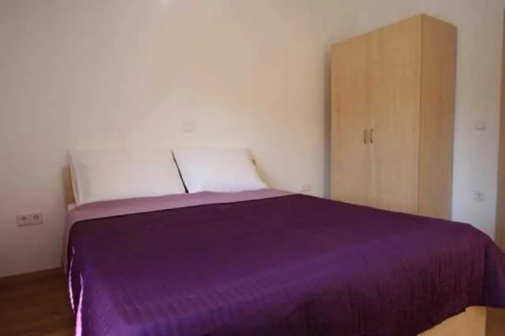 2-Bedroom Apartment in Silo, Krk for Up to 6