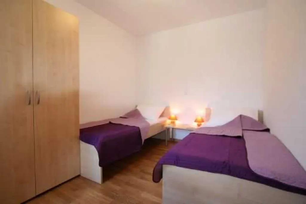 2-Bedroom Apartment in Silo, Krk for Up to 6