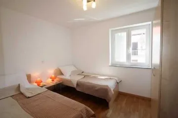 Šilo Krk Apartment for Up to 6 Guests