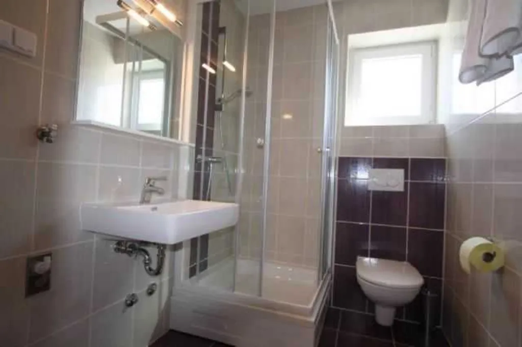 Šilo Krk Apartment for Up to 6 Guests