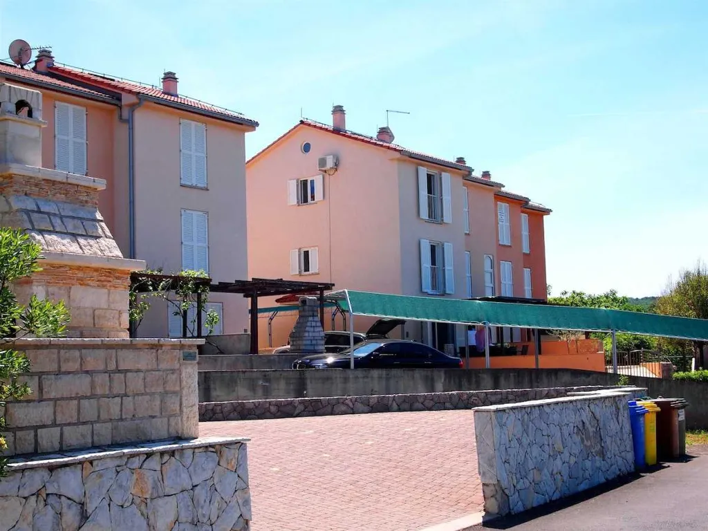 4-Bedroom House with Sea View in Soline (Krk)