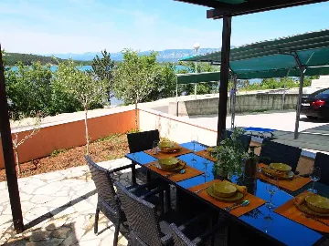 4-Bedroom House with Sea View in Soline (Krk)